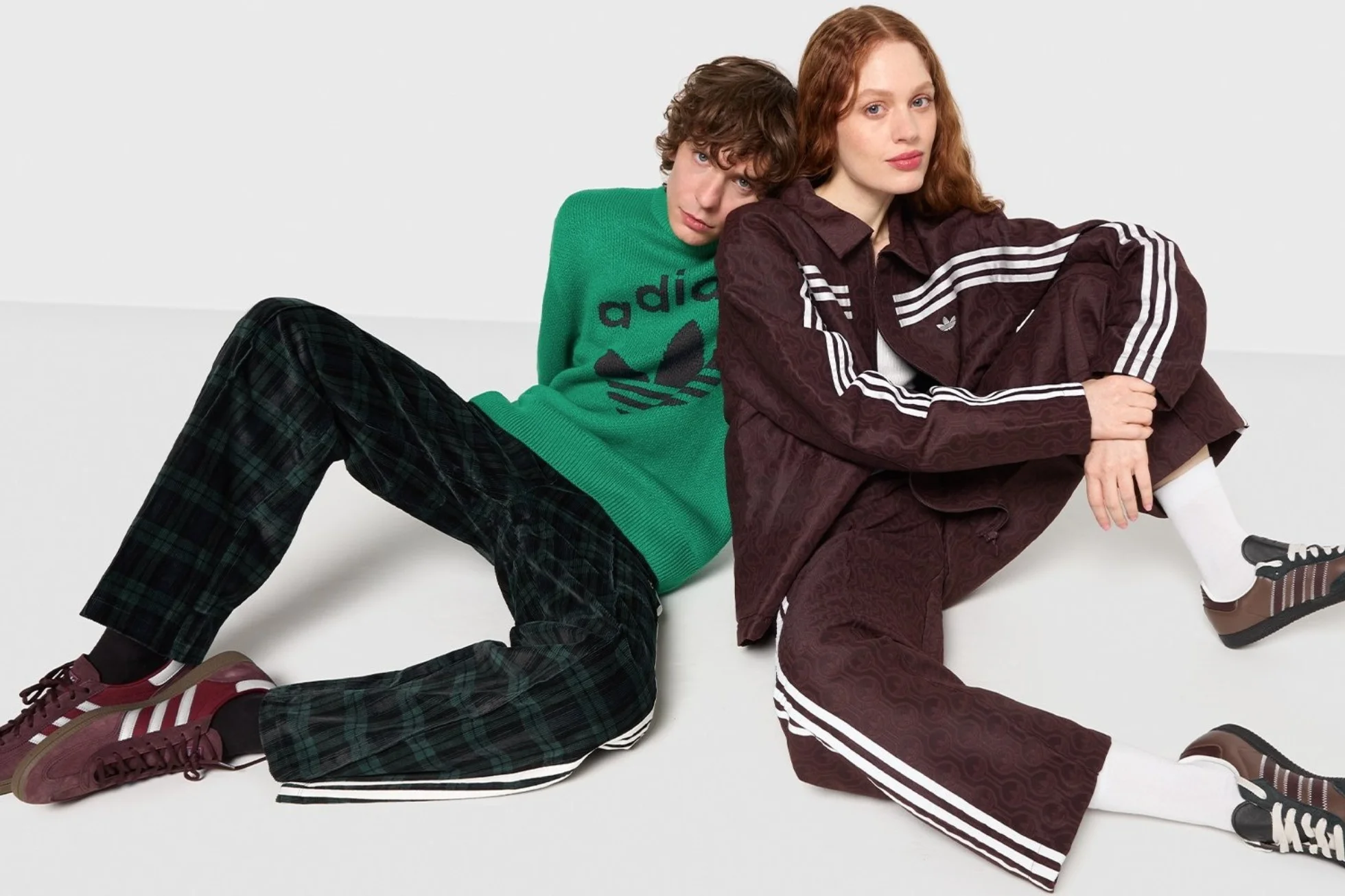 Dres damski – jaki fason wyszczupla sylwetkę i jak wybrać idealny komplet?