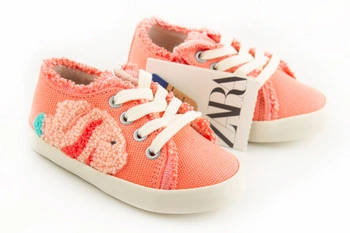 Tenisówki dziecięce Zara Kids koralowe z rybką