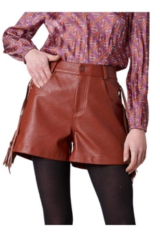 Spodenki damskie Silvian Heach Gatten z eko skóry z frędzlami