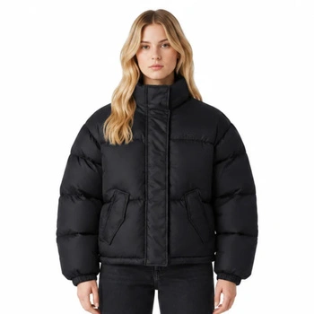 Kurtka damska Lacoste zimowa puchowa pikowana czarna r. XS