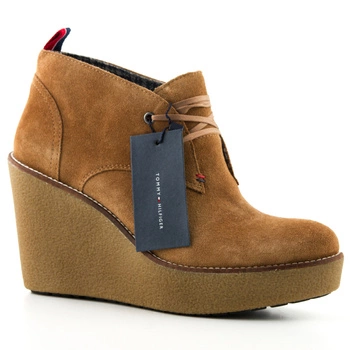 Buty damskie Tommy Hilfiger Winnie 1 skórzane na koturnie r. 40