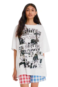 Koszulka Desigual x Johnson Hartig oversize biała z nadrukiem