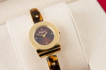 Zegarek damski Salvatore Ferragamo FII02 0015 elegancki